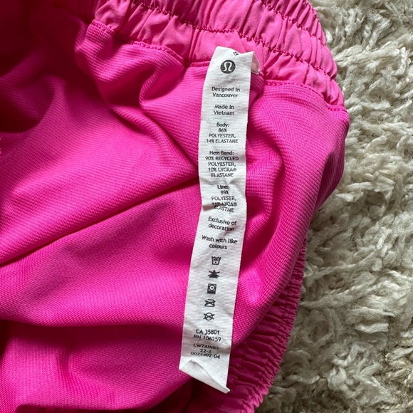 Pow Pink Lululemon Hotty Hot Low Rise Lined Short 4 Inch - Picture 4 of 5